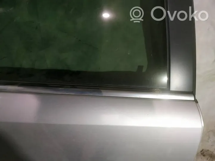 Opel Vectra C Облицовка стекла задней двери 