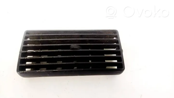 Volkswagen Golf IV Dash center air vent grill 