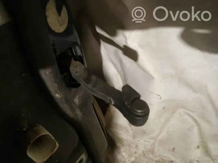 Volvo V70 Front door check strap stopper 