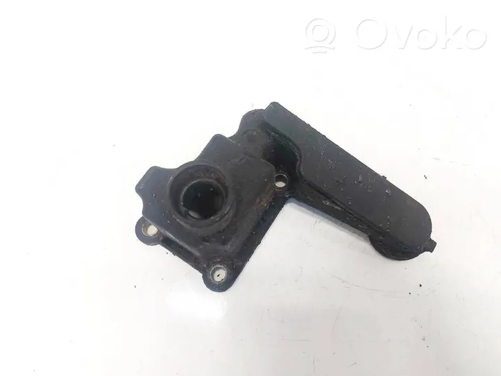 Volkswagen Golf III Sfiato/tubo di sfiato/tubo flessibile 048103772B