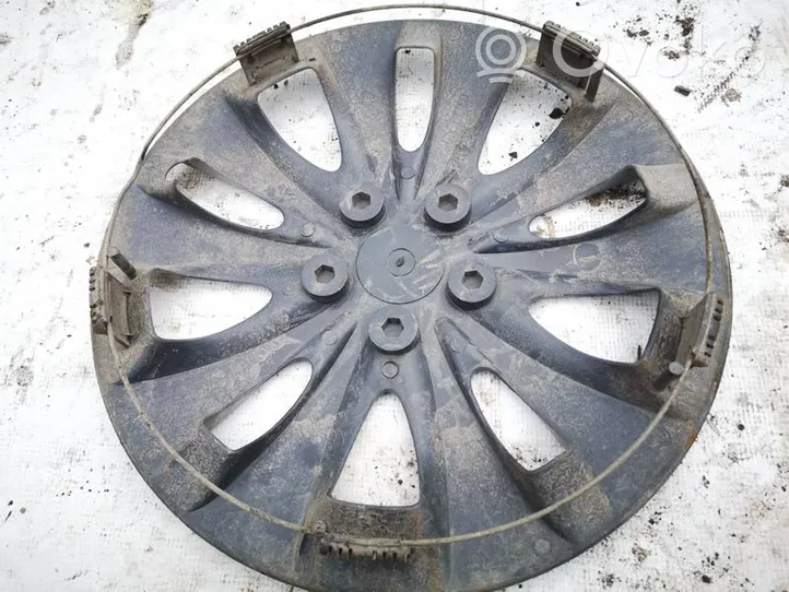 Toyota Corolla E120 E130 R15 wheel hub/cap/trim 