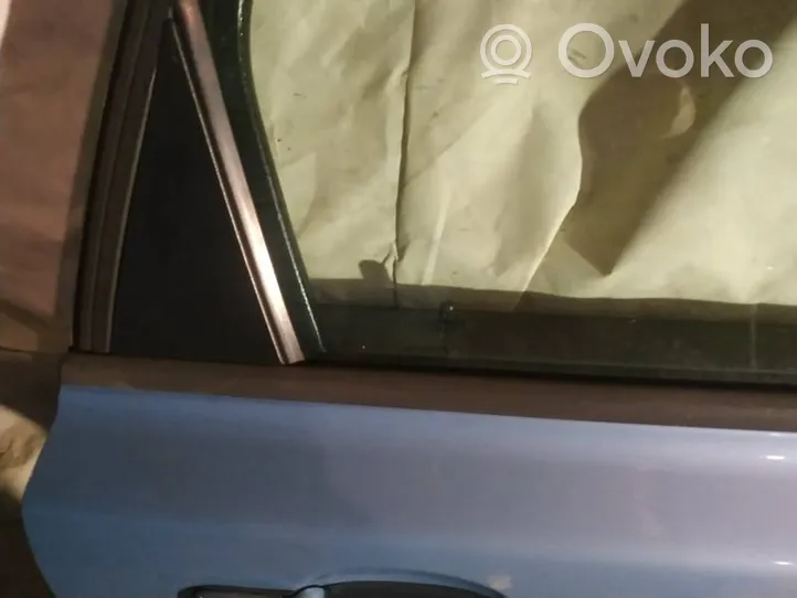 Volvo V50 Moulures des vitres de la porte arrière 