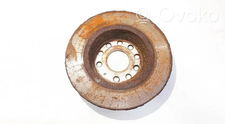 Volkswagen Tiguan Rear brake disc neventiliuojamas