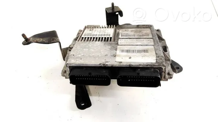 Dacia Sandero Sterownik / Moduł ECU 616871000