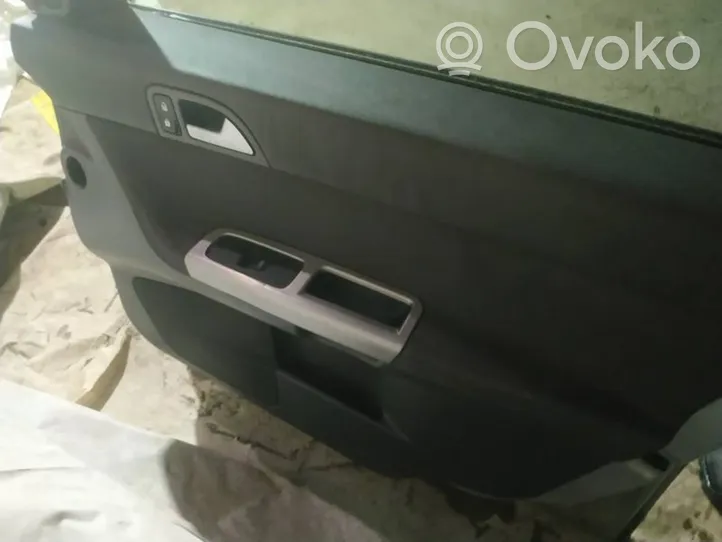 Volvo V50 Priekinės durys pilkos