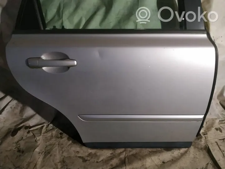 Volvo V50 Porte arrière pilkos