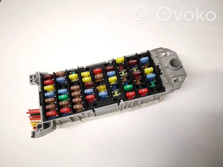 Opel Meriva A Fuse box set 93363136