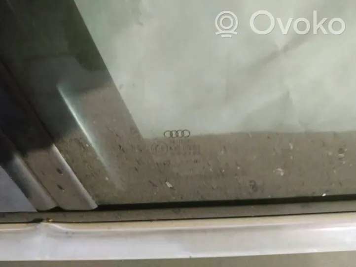 Audi A6 S6 C6 4F Front door window glass four-door 