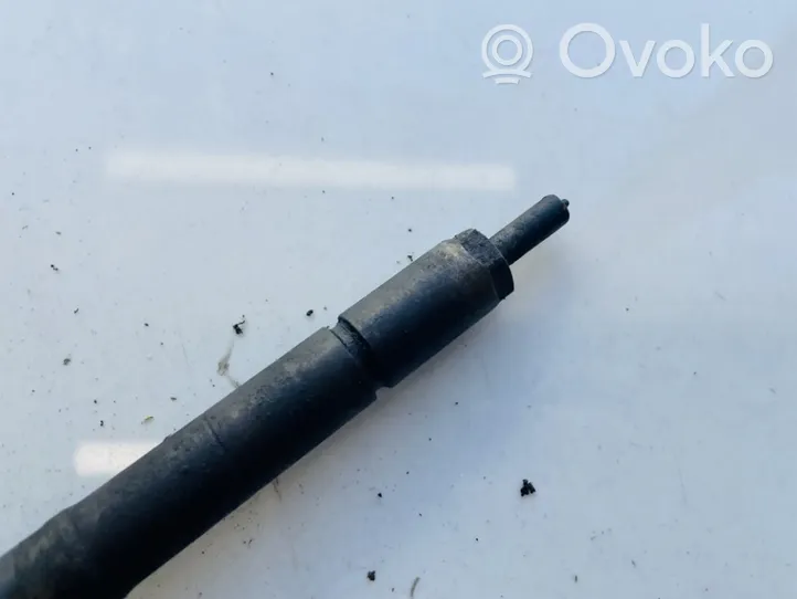 Citroen C4 Grand Picasso Injecteur de carburant 0445110297