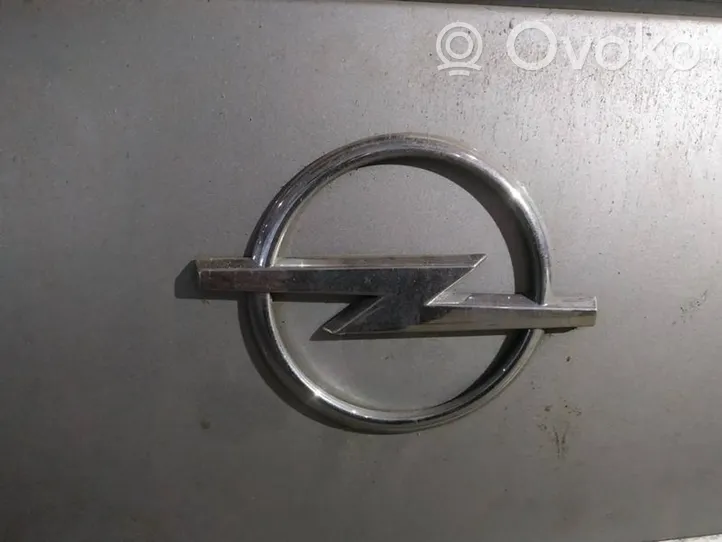 Opel Signum Manufacturer badge logo/emblem 