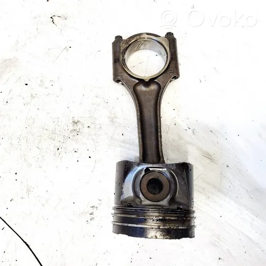 Opel Zafira A Piston with connecting rod 