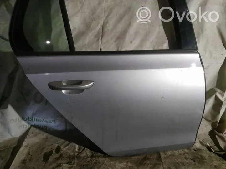 Volkswagen Golf VI Rear door pilkos