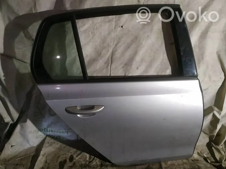 Volkswagen Golf VI Rear door pilkos