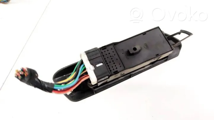 Nissan Primera Electric window control switch 