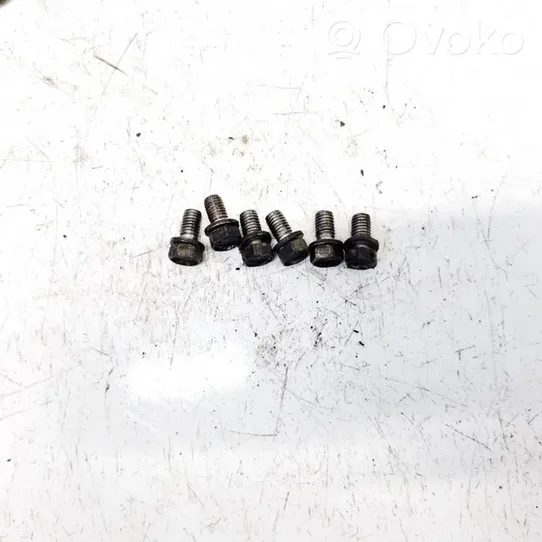 Subaru Legacy Nuts/bolts 