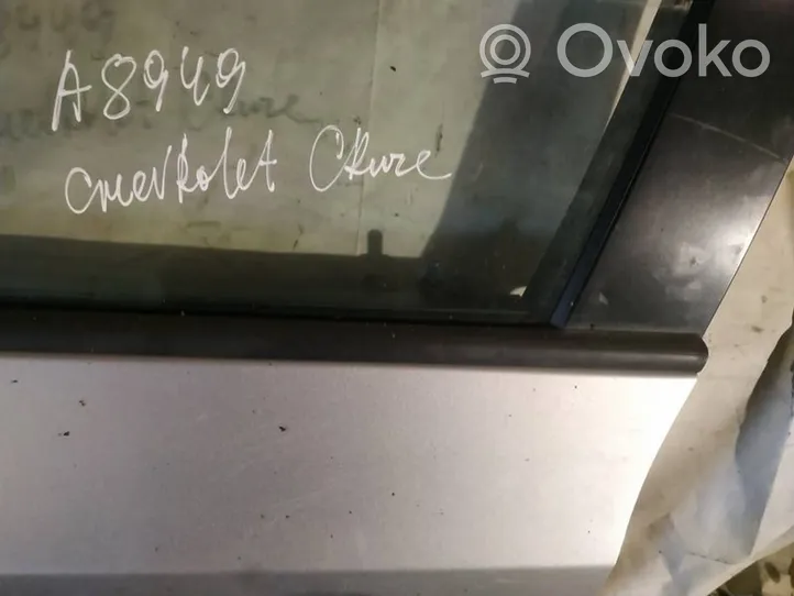 Chevrolet Cruze Отделка стекла передней двери 