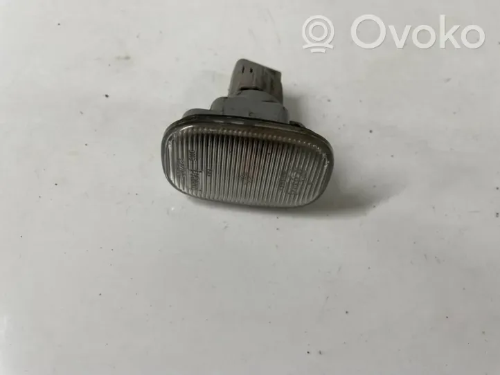 Toyota Avensis T250 Seitenblinker 