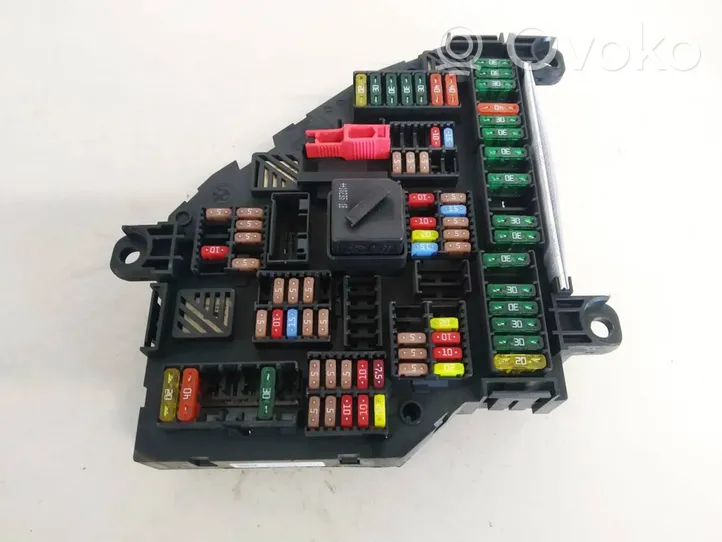 BMW 5 GT F07 Sicherungskasten komplett 921085702