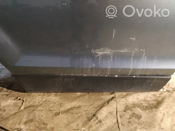 Audi Q7 4L Takaoven lista (muoto) 