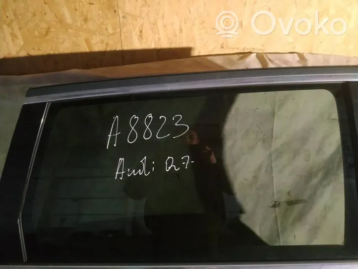 Audi Q7 4L Vitre de fenêtre porte arrière 