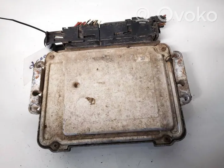 Opel Astra H Sterownik / Moduł ECU 0281011381