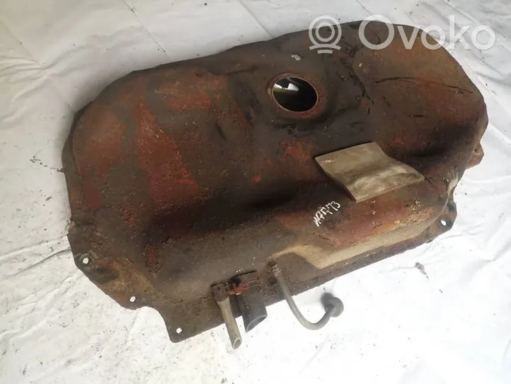 Mazda 626 Serbatoio del carburante 