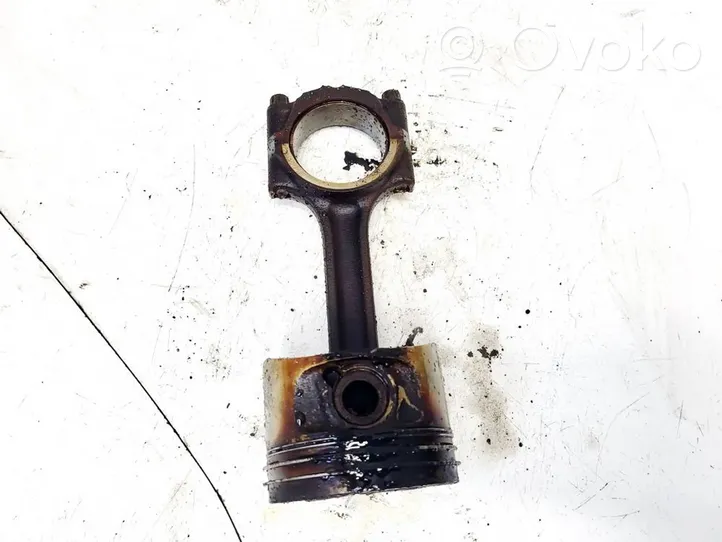 Volvo S40, V40 Piston with connecting rod 