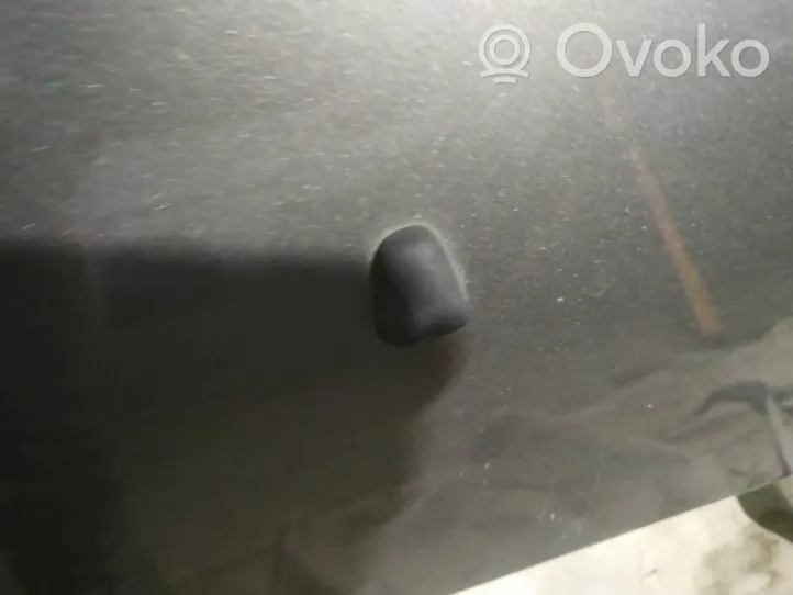 Volvo V50 Windshield washer spray nozzle 