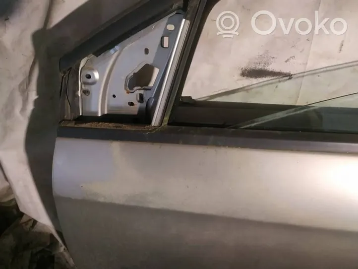 Fiat Bravo Listón embellecedor de la ventana de la puerta delantera 