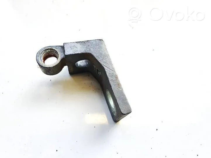 Skoda Octavia Mk2 (1Z) Front door upper hinge 6y0833401c