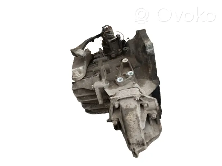 Opel Astra H Mechaninė 5 pavarų dėžė 55194293