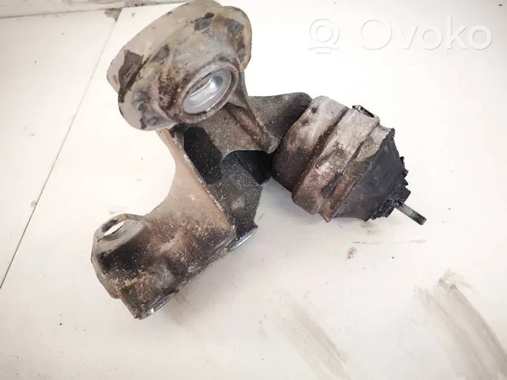 Volkswagen PASSAT B5 Support de moteur, coussinet 4b0199352b