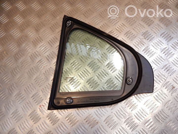Volvo S80 Rear vent window glass 43R001105