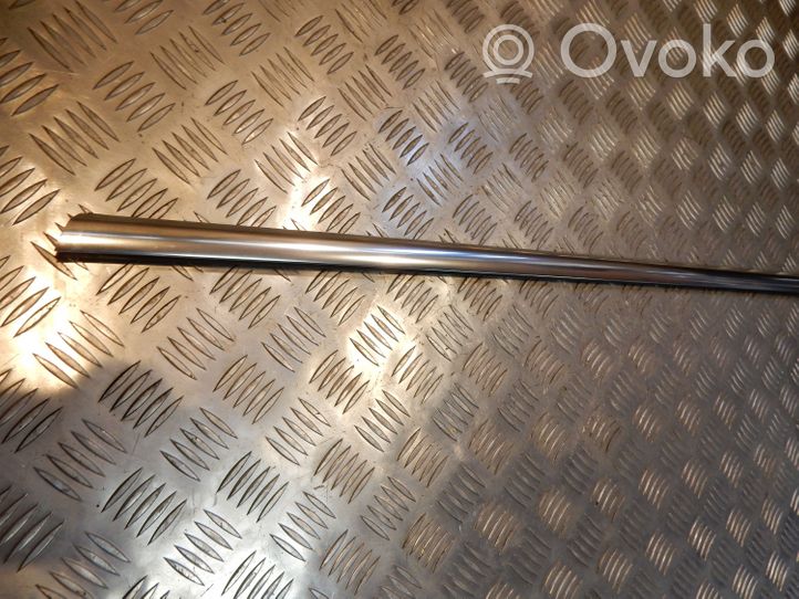 Volvo S80 Apdaila priekinių durų (moldingas) 