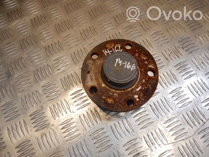 Volkswagen PASSAT B6 Rear wheel bearing hub 