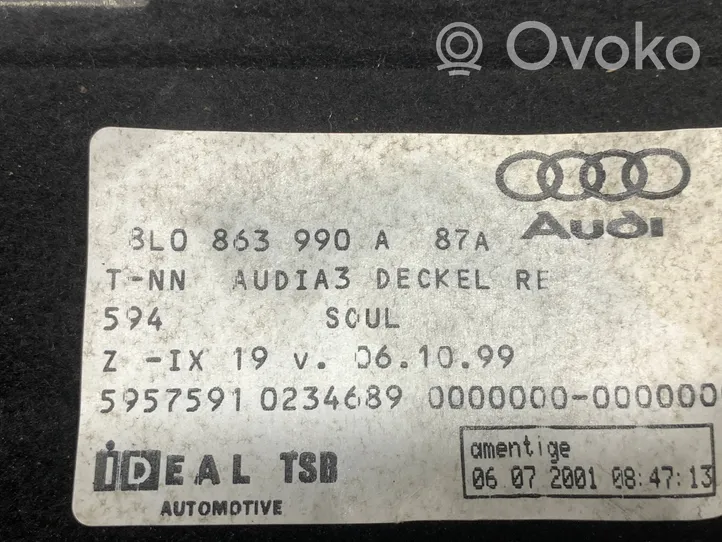 Audi A3 S3 8L Poszycia / Boczki bagażnika 8L0863990A