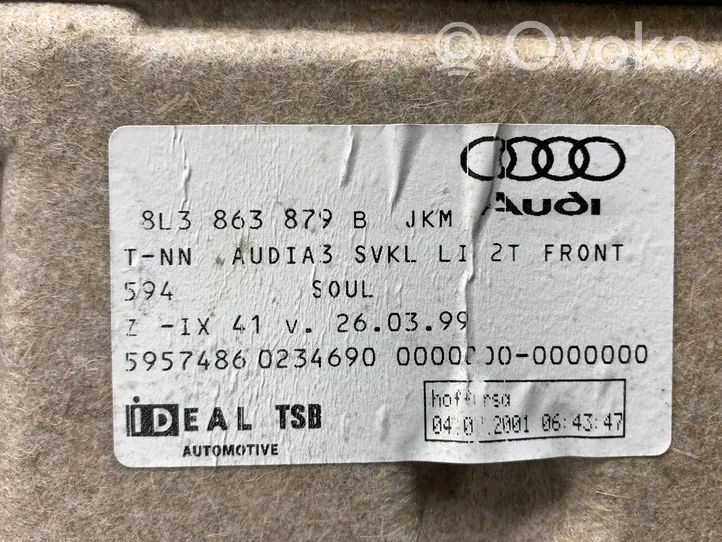 Audi A3 S3 8L Tavaratilan/takakontin alempi sivuverhoilu 8L3863879B