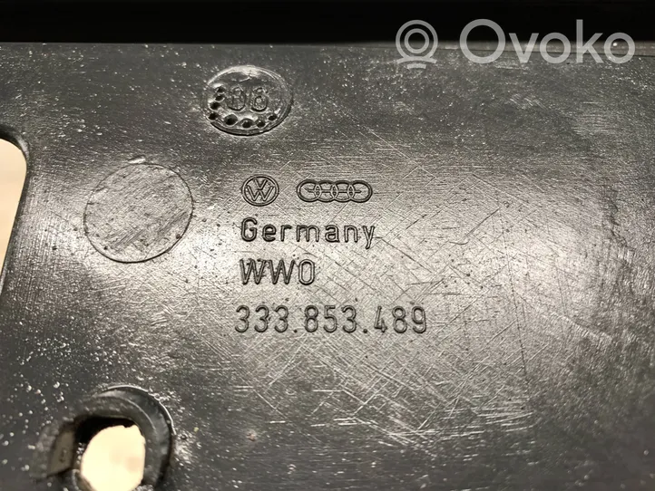 Volkswagen PASSAT B3 Takaluukun rekisterikilven valon palkki 333853489