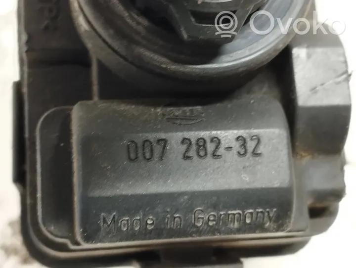 Volvo V40 Žibintų aukščio reguliavimo varikliukas 00728232