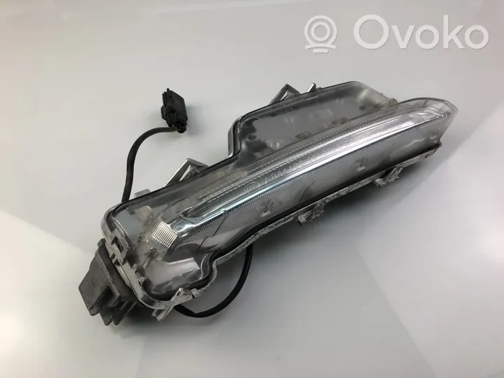 Volvo V60 Światło przeciwmgłowe przednie 31420239