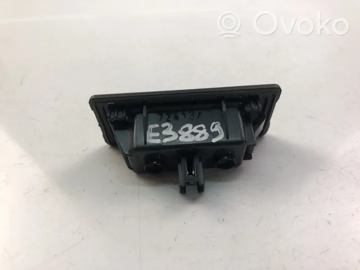 Audi A4 S4 B8 8K Takaluukun rekisterikilven valon palkki 181474