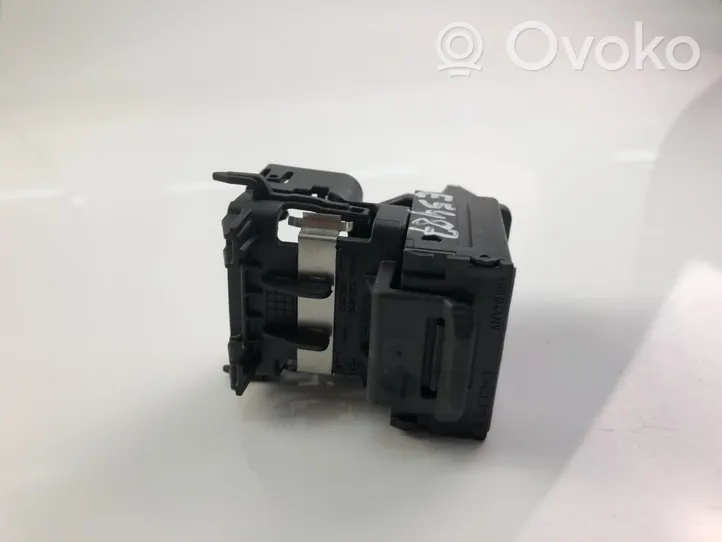 Volvo V40 Module de contrôle sans clé Go AH4N15607AE