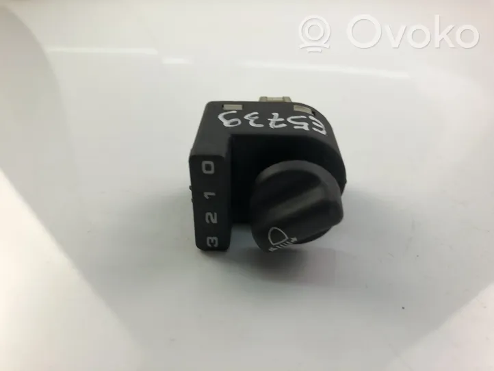 Rover 25 Przycisk / Pokrętło regulacji świateł YUK10012