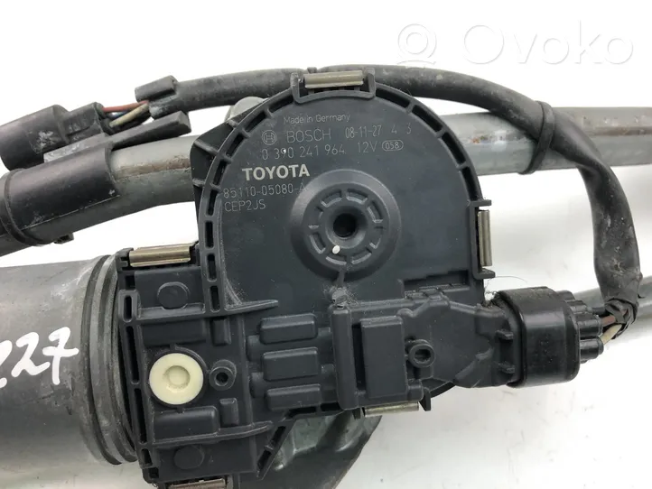 Toyota Avensis T270 Pyyhkimen moottori 0390241964