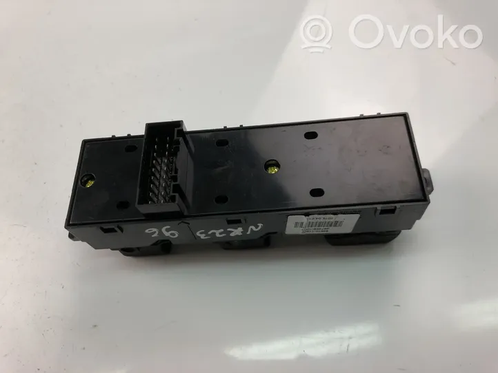 KIA Picanto Electric window control switch 935701Y500