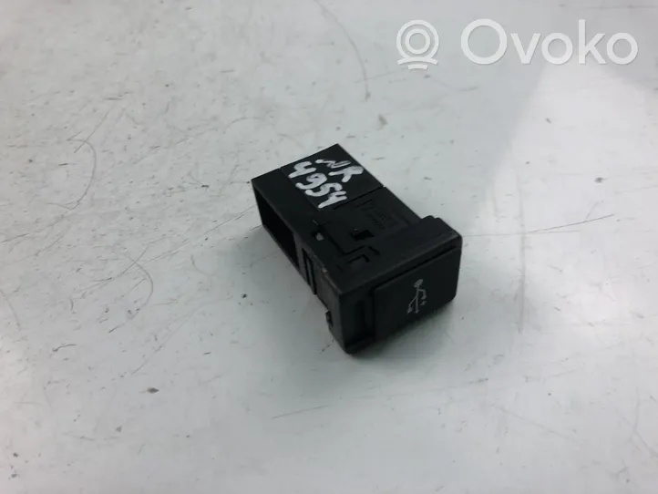 Toyota C-HR Connecteur/prise USB FC0600021