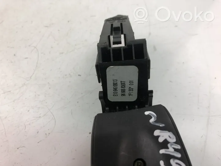 Citroen C3 Aircross Pulsanti/interruttori sul volante 96666836XT