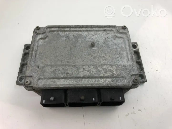 Peugeot 307 Блок управления двигателем ECU 9647494880