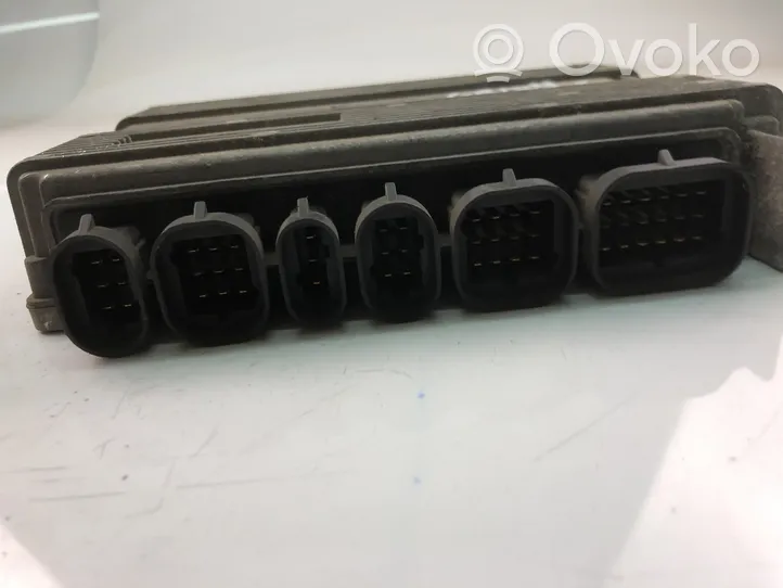 Renault Laguna I Unité de commande, module ECU de moteur 7700861024