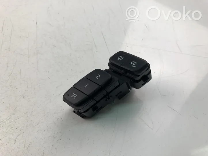 Volvo V60 Przycisk centralnego zamka 31489630
